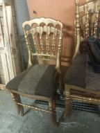 Photo détaillant le don Lot de 6 chaises - tapisserie à refaire