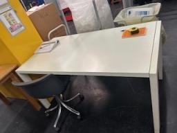 Photo détaillant le don table de bureau 160X80 2 exemplaires