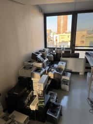 Photo détaillant le don Donne PC, portables et imprimantes