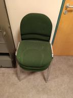 Photo détaillant le don lot de 3 chaises