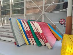 Photo détaillant le don Matelas de sécurité gymnastique