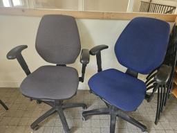 Photo détaillant le don Mobiliers de bureaux