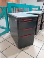 Photo détaillant le don caisson fixe gris