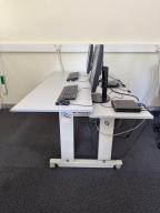Photo détaillant le don Tables-bureaux