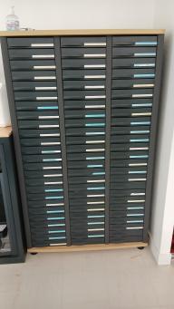 Photo détaillant le don Armoire de tri