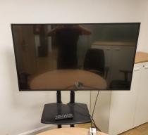 Photo détaillant le don Moniteur 49pouces LG 49SE3KD