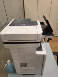 Photo détaillant le don Imprimante HP LaserJet Enterprise MFP M528