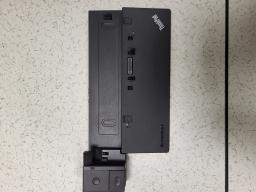 Photo détaillant le don Station d'accueil Lenovo plate