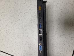 Photo détaillant le don Station d'accueil Lenovo plate