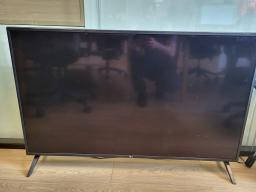 Photo détaillant le don Moniteur 49 Pouces LG 49UM7100PLB