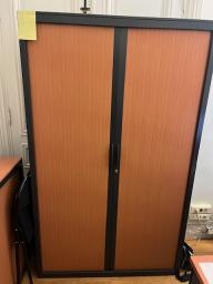 Photo détaillant le don Armoire métallique - h. 198 x l. 120 cm - fermeture rideaux