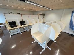 Photo détaillant le don 11 meubles d'auto-apprentissage de langues