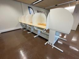 Photo détaillant le don 11 meubles d'auto-apprentissage de langues