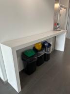 Photo détaillant le don DON Meuble bar blanc 45x275x104