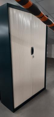 Photo détaillant le don ARMOIRES HAUTES A RIDEAUX