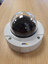 Photo détaillant le don Lot caméras vidéosurveillance Axis