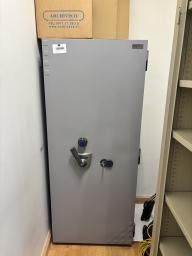 Photo détaillant le don Coffre fort