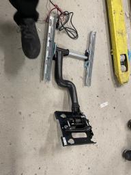 Photo détaillant le don Porte écran mural articulé